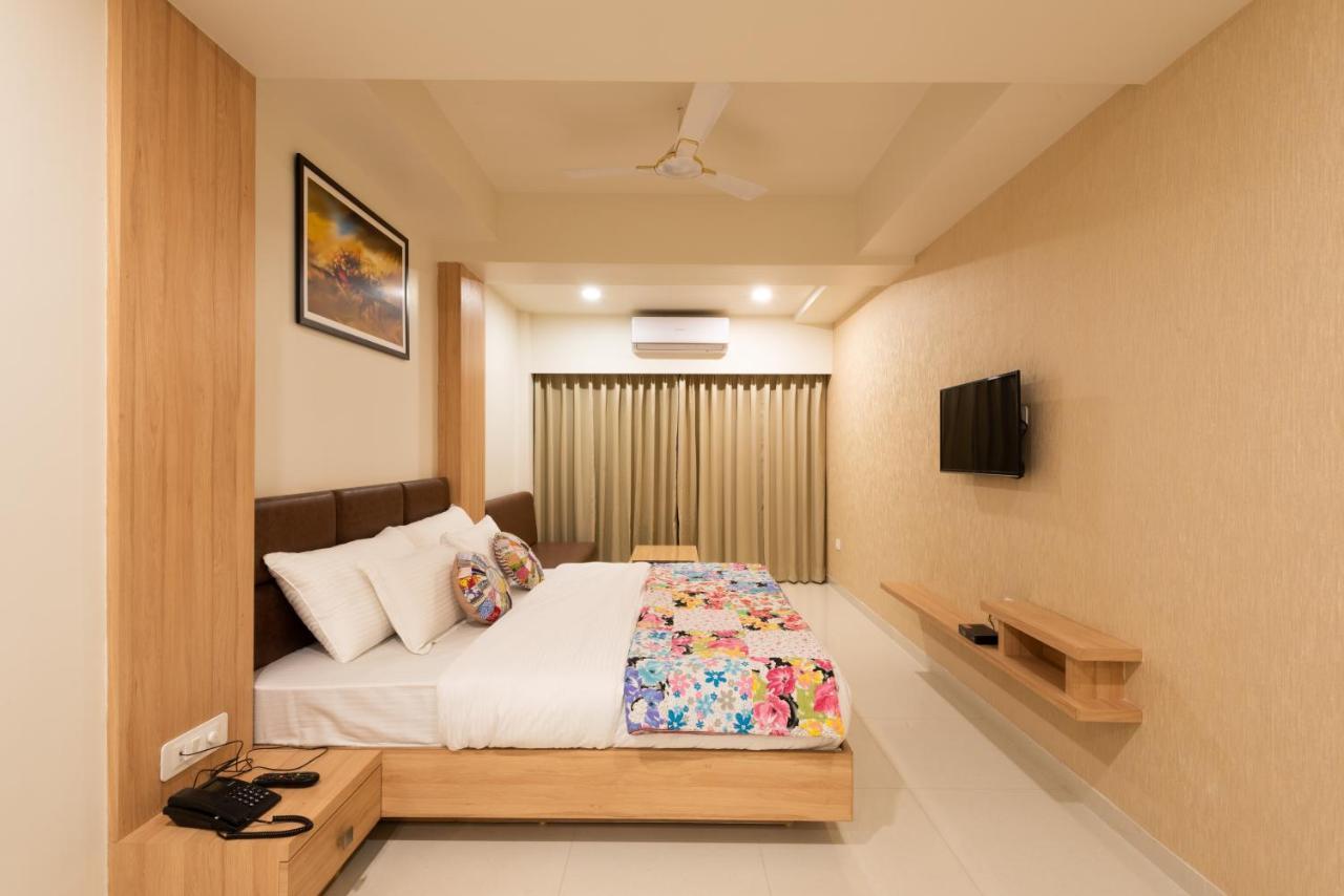 Hotel Drishti,Bhopal Extérieur photo