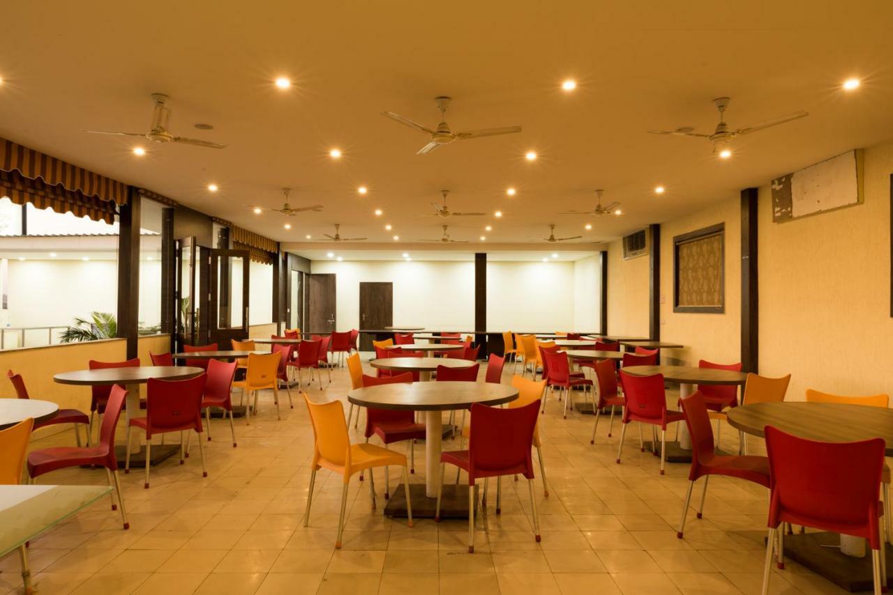 Hotel Drishti,Bhopal Extérieur photo