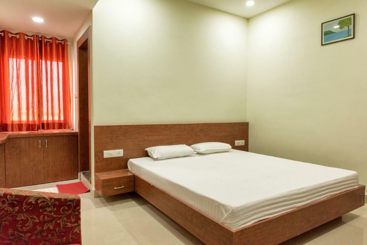 Hotel Drishti,Bhopal Extérieur photo